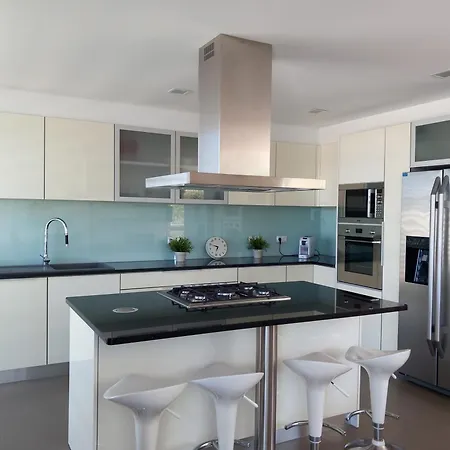 Silver Coast Heights K Villa *
